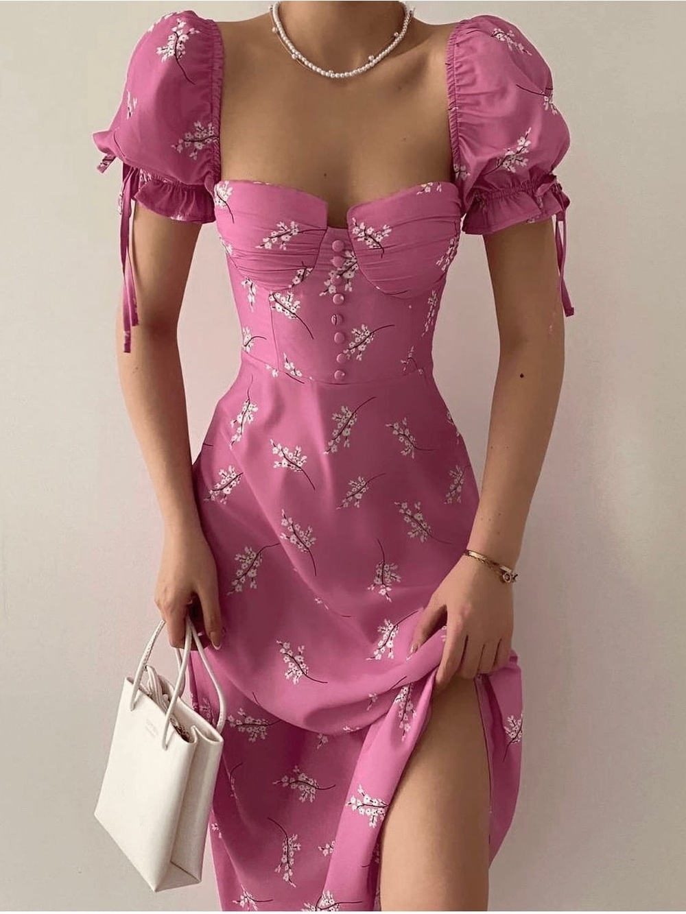 Feminine Pink Floral Puff-Sleeve Midi Dress